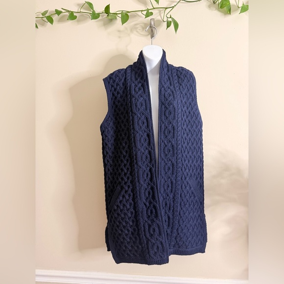 Aran Crafts Jackets & Blazers - Aran‎ Craft Merino Wool Open Front Vest with Pockets Navy Blue Cable Knit M